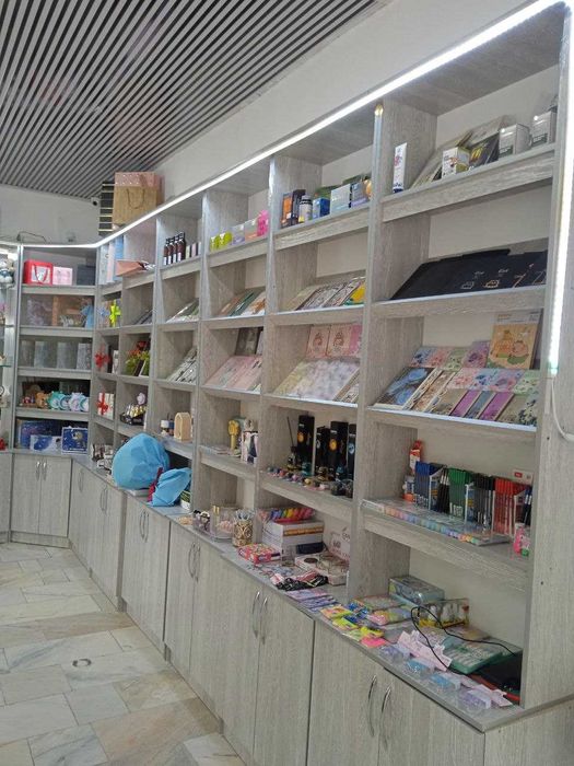 Magazin uchun tayyor mebel