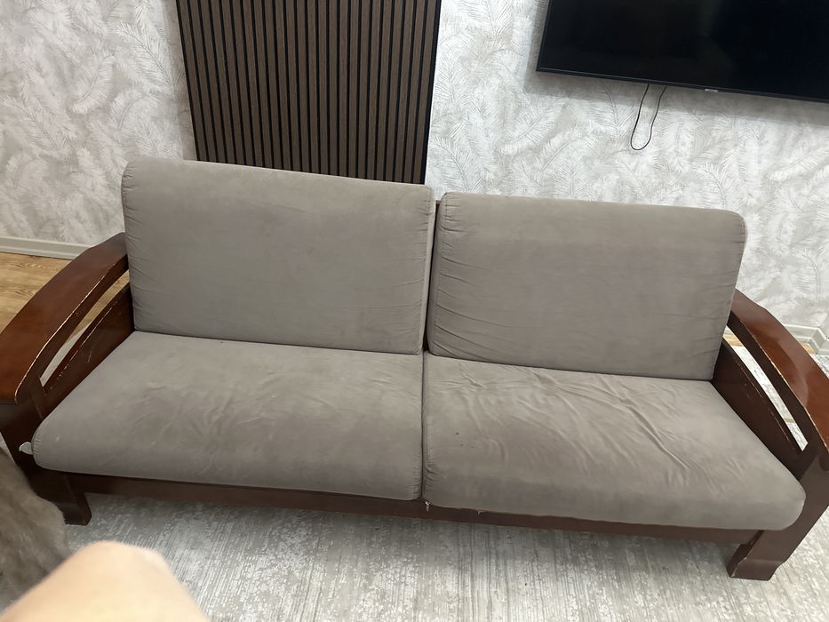 Срочно продается раскладной диван! 3000