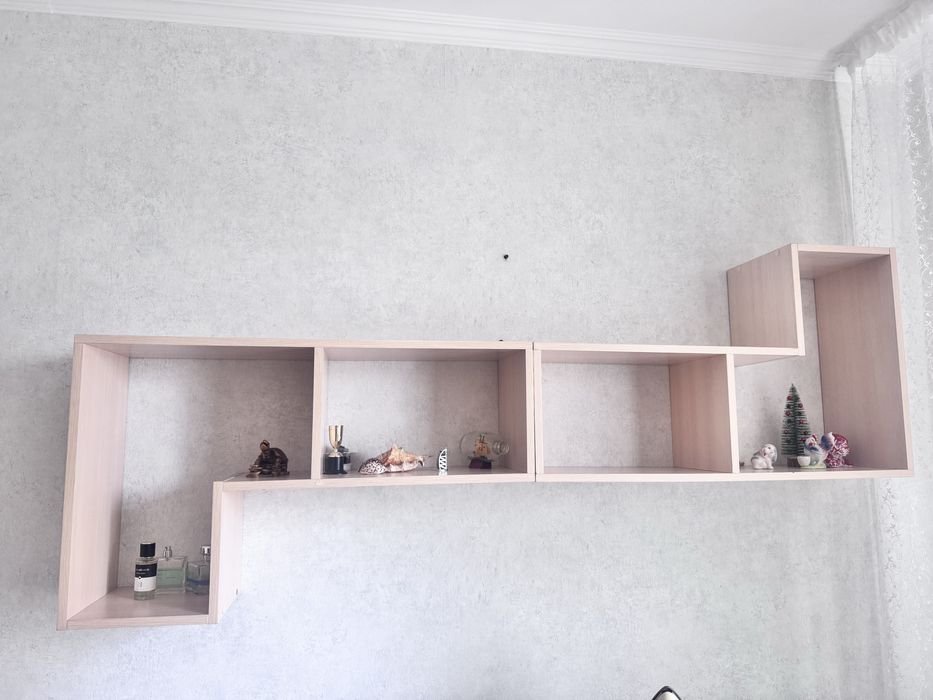Продам настенную полку