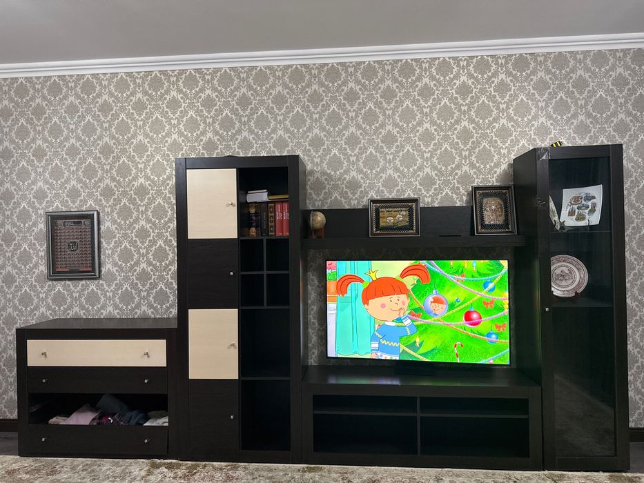 стенку для гостиной