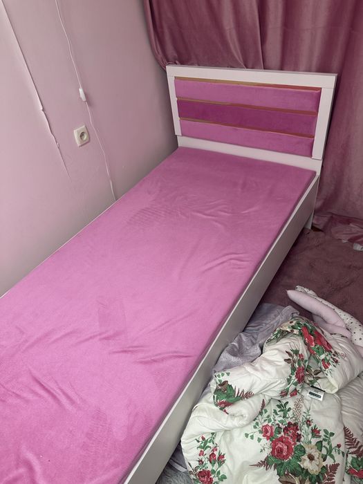 Продам кровать для девочки