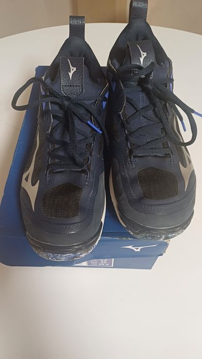 Професионални Обувки Mizuno WAVE MOMENTUM 2