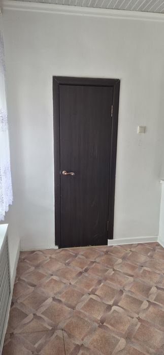 Меж комнатные двери