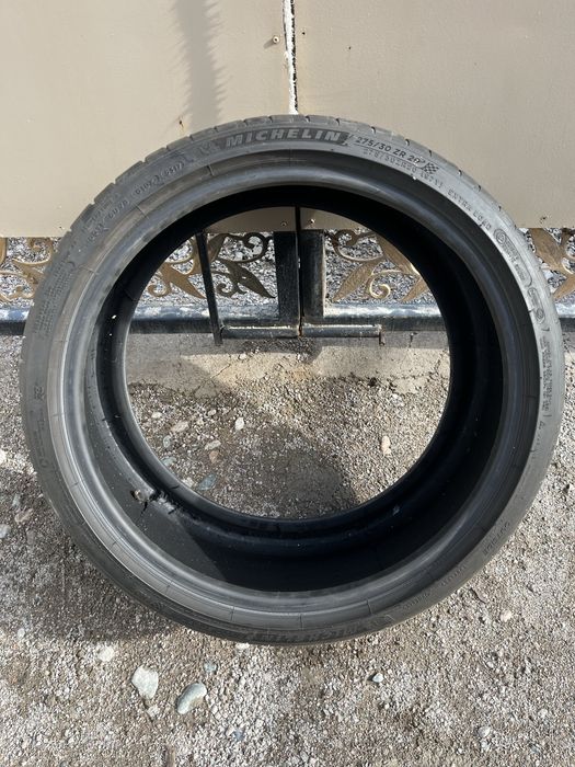 Продам покрышка MICHELIN
