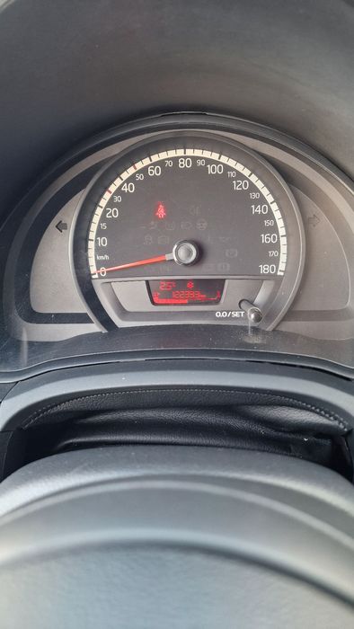 VOLKSWAGEN UP - AN 2013 - EURO 5 - 130.000 KM - Proprietar