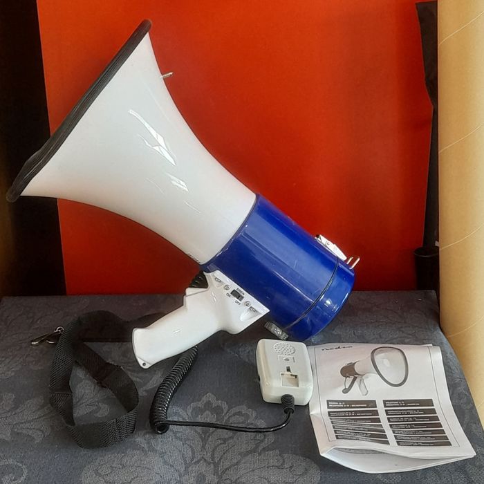MegaFon sau Portavoce Mare, Nouă!