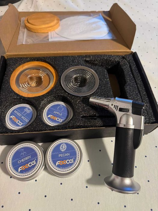 Kit afumare cocktailuri — Whiskey Smoker Kit cu arzator si arome, nou