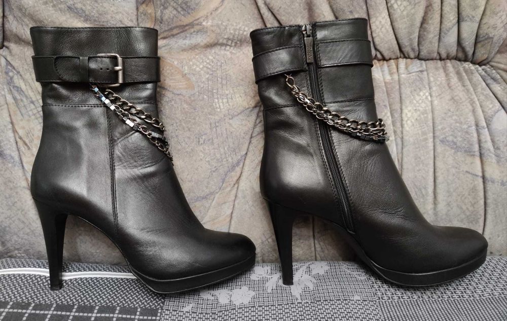 Cizme scurte cu toc piele naturala negre nr 38 Baldinini Italia