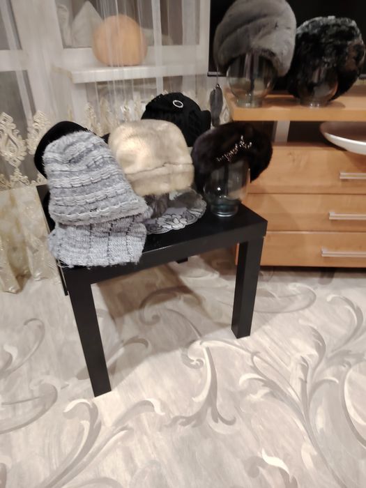 Продам шапки б/у