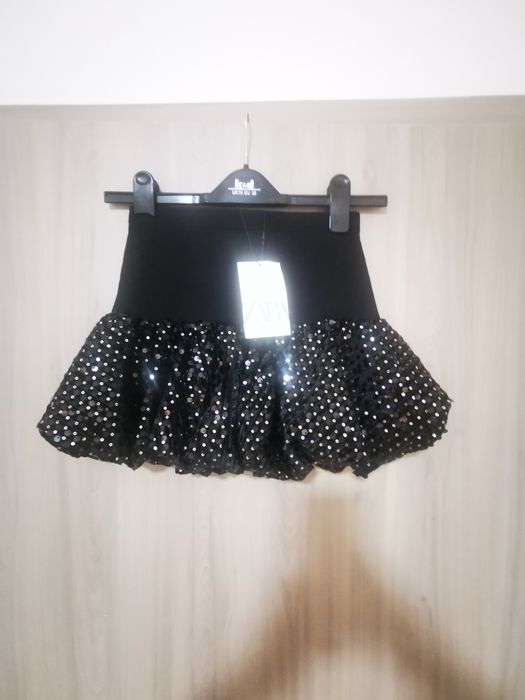 Fusta Zara, nouă cu etichetă, pentru fetite 7-8 ani