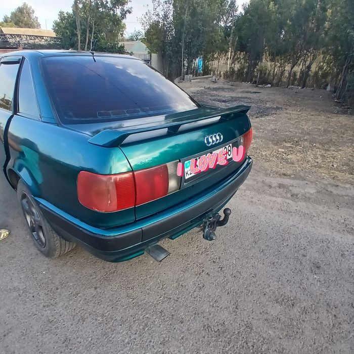 Ауди 80 год 1993 автомат.