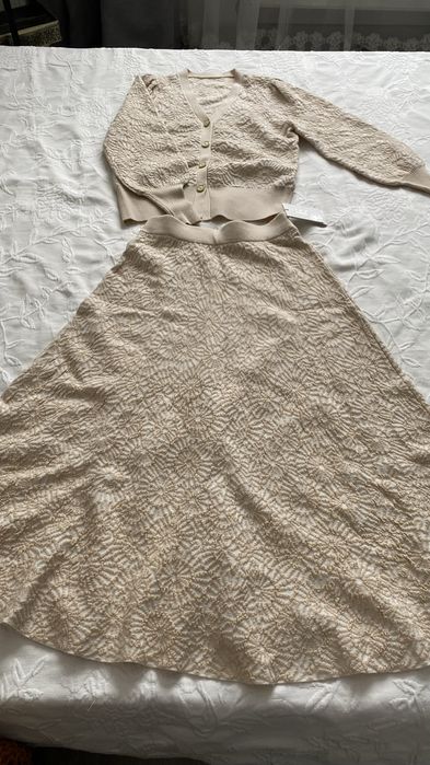 продам костюм, юбка с кофтой