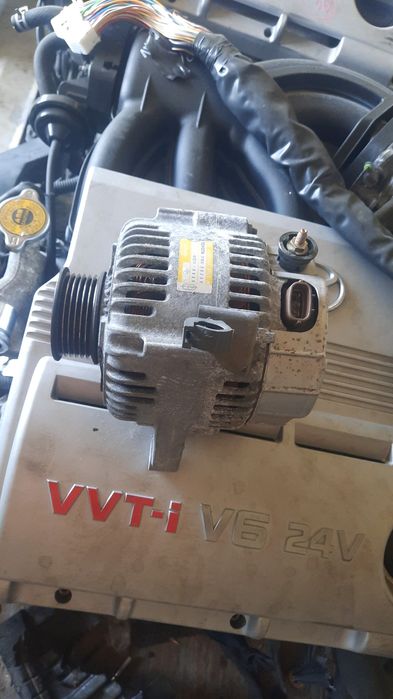 Генератор на Тойота камри es 300 Лексус Рх 300-350
