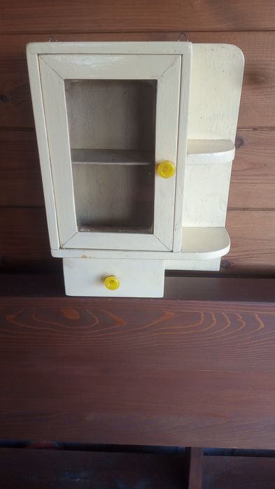 Аптечка -2 броя.Сатър..Ченгели.