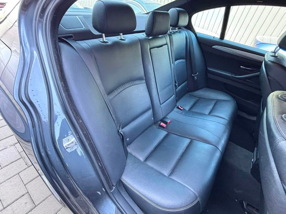 Dezmembrez BMW 520d Lci F10 M-Pack ,Automat,Harman Kardon,Recaro piele,volan M cu padele,geamuri ionizate,jante 351 M
