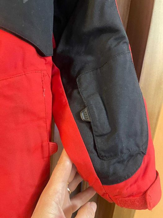 Vând geaca ski copii mărimea 128 cm