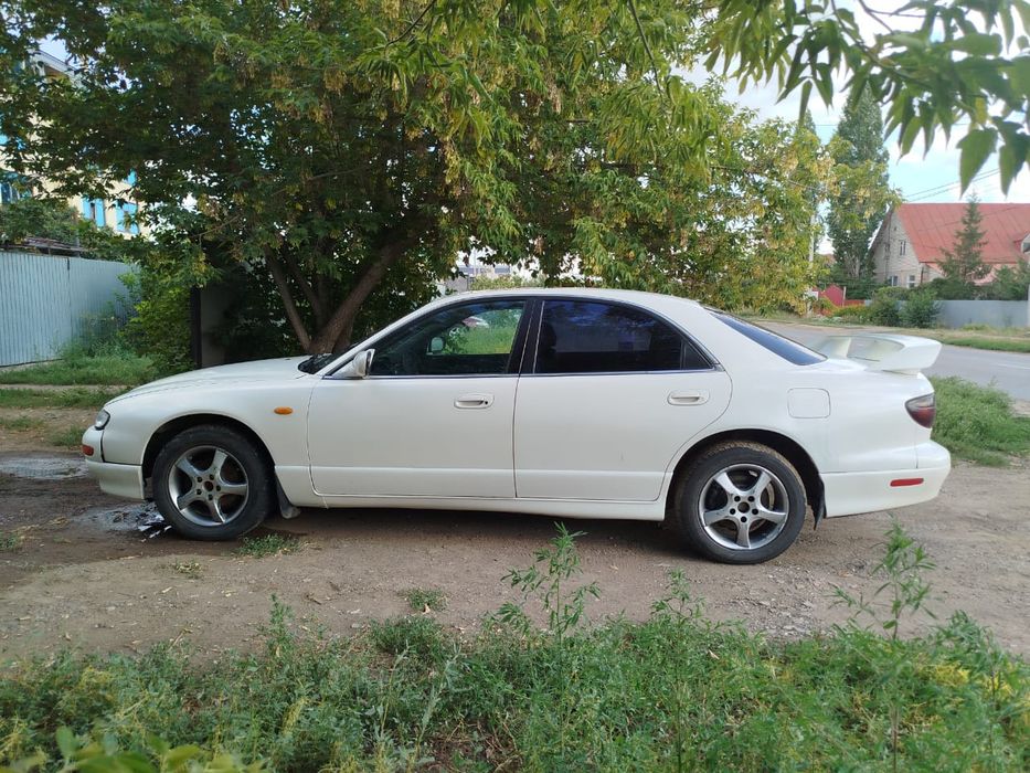 Автомобиль Мазда