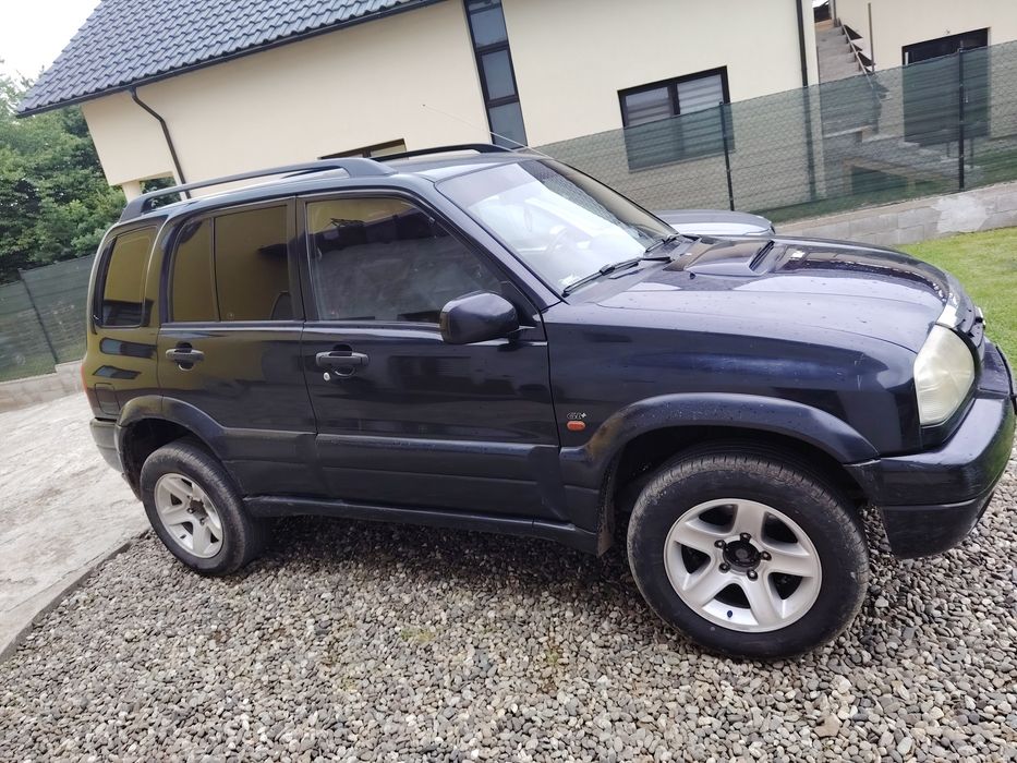 Vând Suzuki Grand Vitara