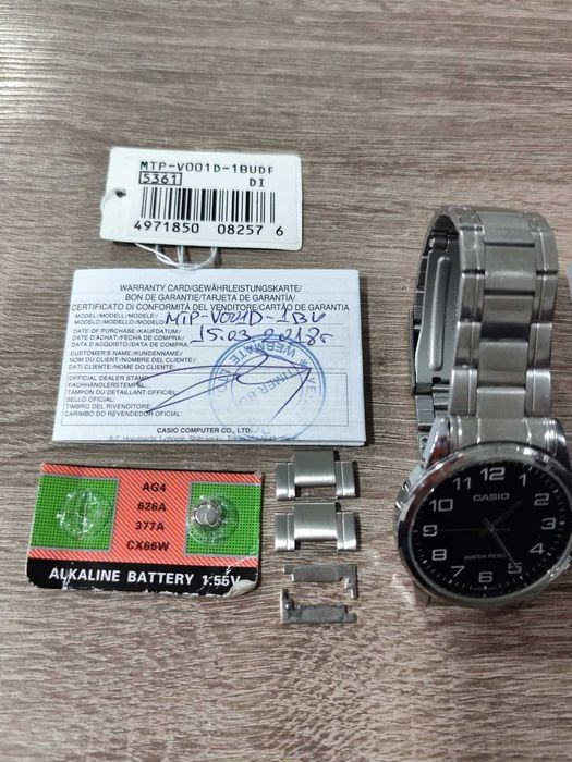 Часовник Casio MTP-V001D-1BV