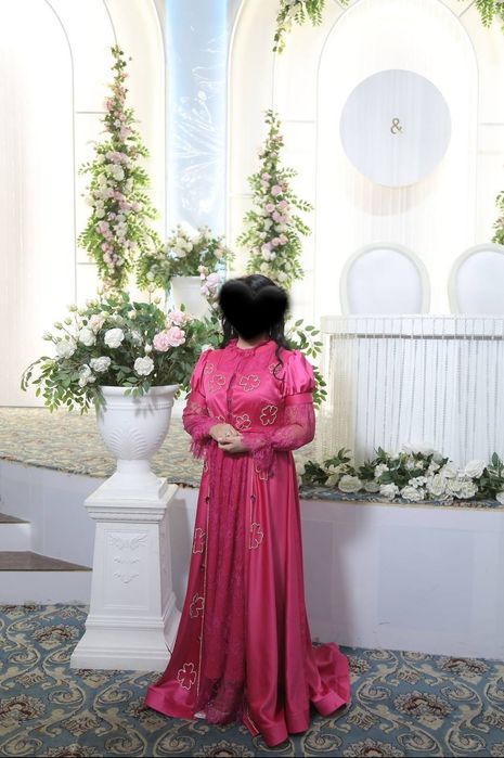 Kelinlik liboslari  Bir marta kiyilgan diademalari qushib beriladi