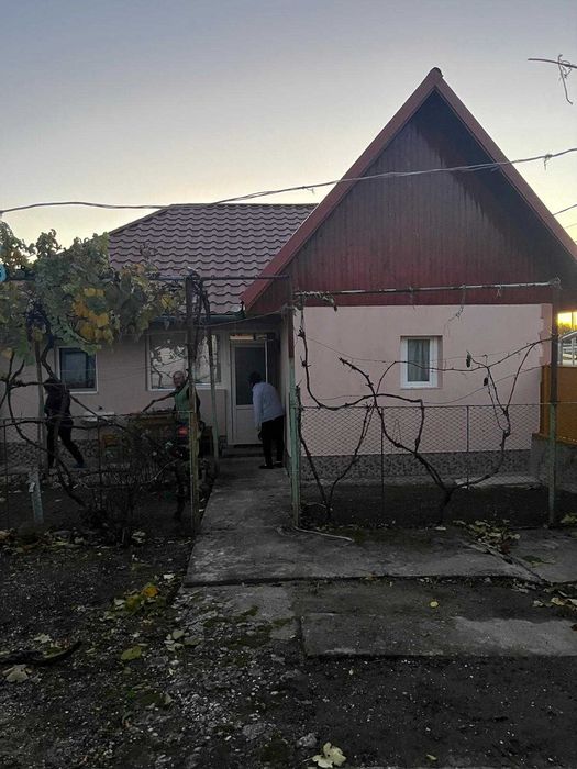 Se oferă casă de Vanzare in comuna Birda