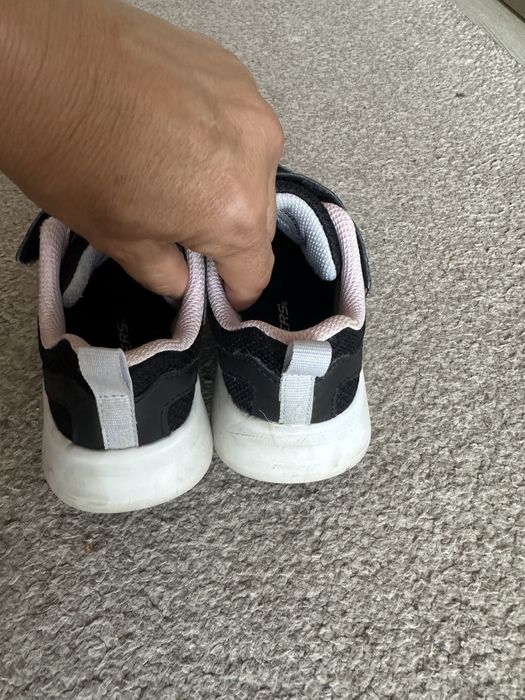 Детски маратонки Nike 29,5 и Skechers 28