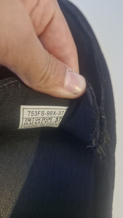 Papuci de vara Reserved,Stare Foare Buna,Negociabil.