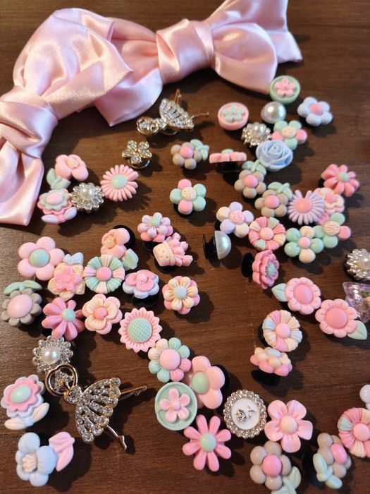 Lot jobitzi crocs, noi