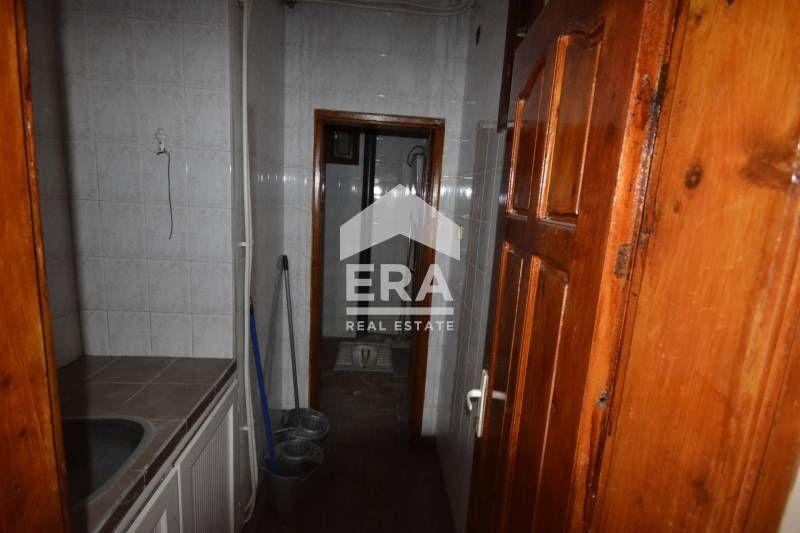 Продава се мотел 5-ти километър, Хасково.