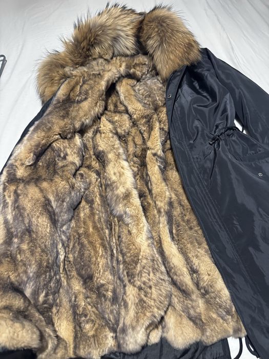 Продам Парку черного цвета