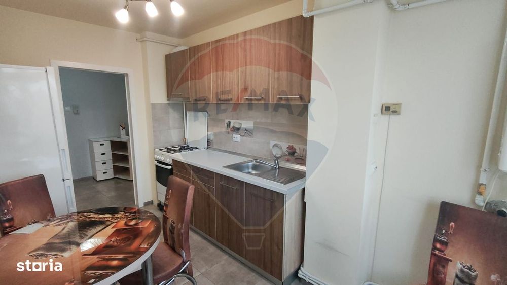 Apartament 2 camere de inchiriat,ultracentral, jud.Hunedoara