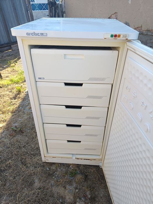 Congelator vertical Arctic