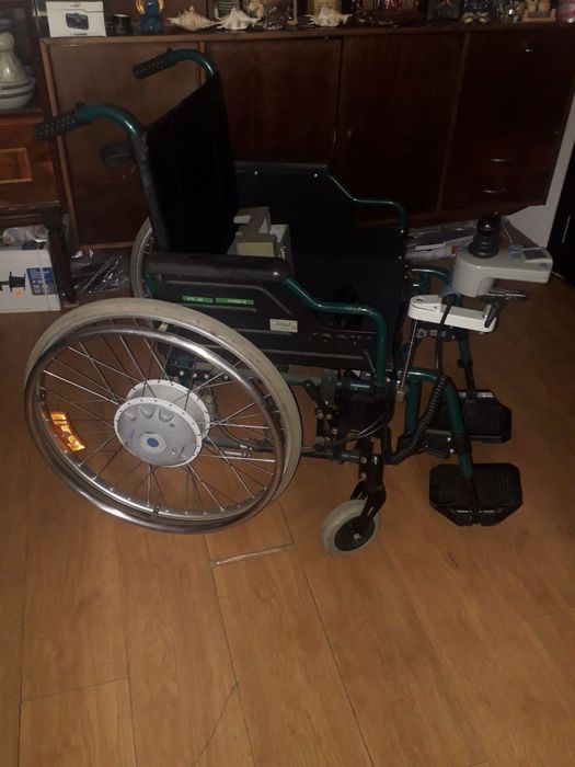 Vând căruț Sopur electric