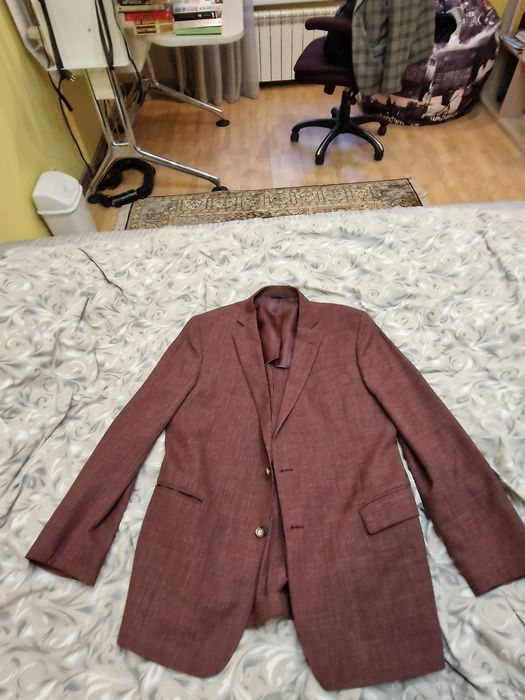 Пиджак Brooks Brothers совершенно новый.