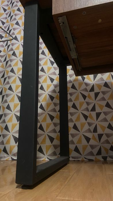 Компьютерный / письменный стол в стиле лофт