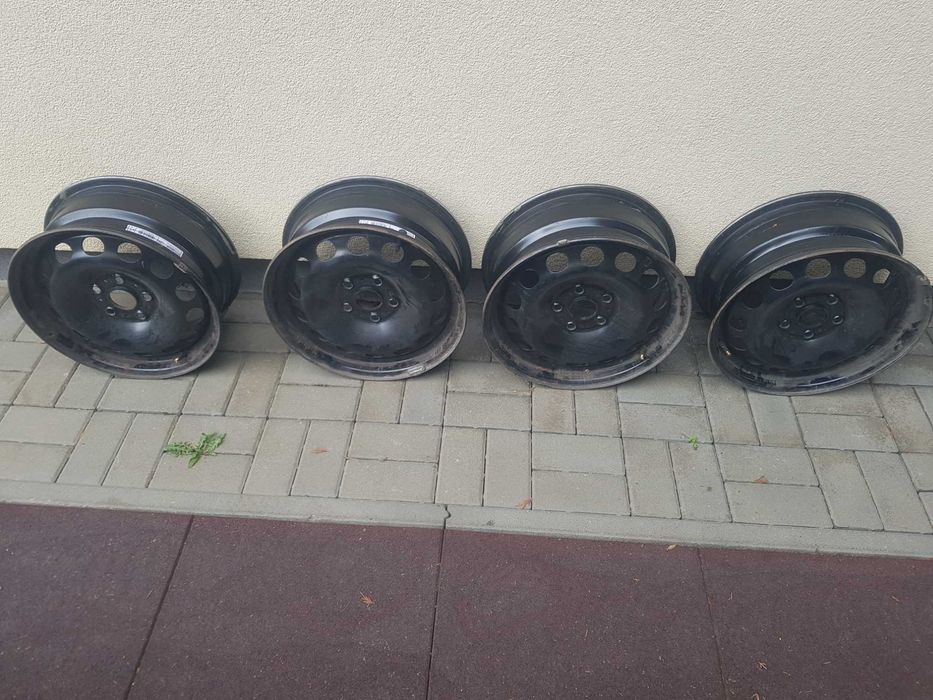 Set 4 jante roti otel 16 VW Golf 7 + capace