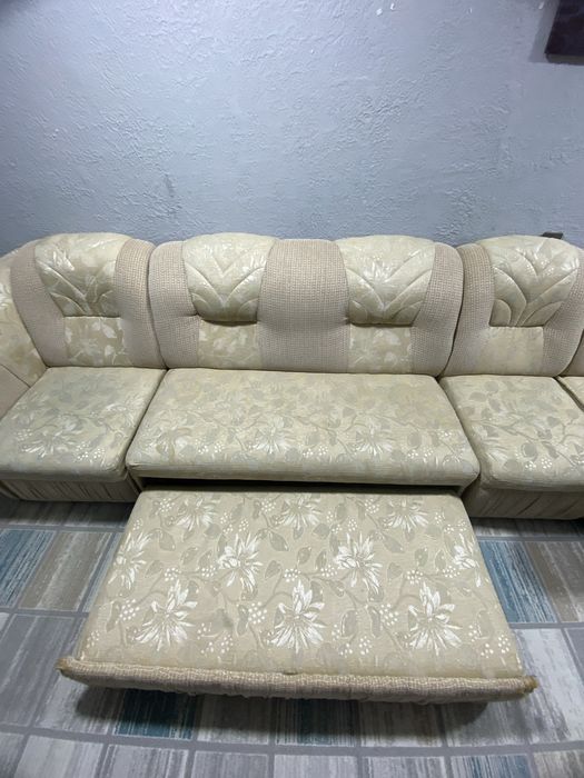 Диван 6ти местный