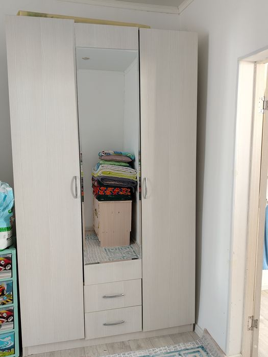 Шкафы хорошие состояние