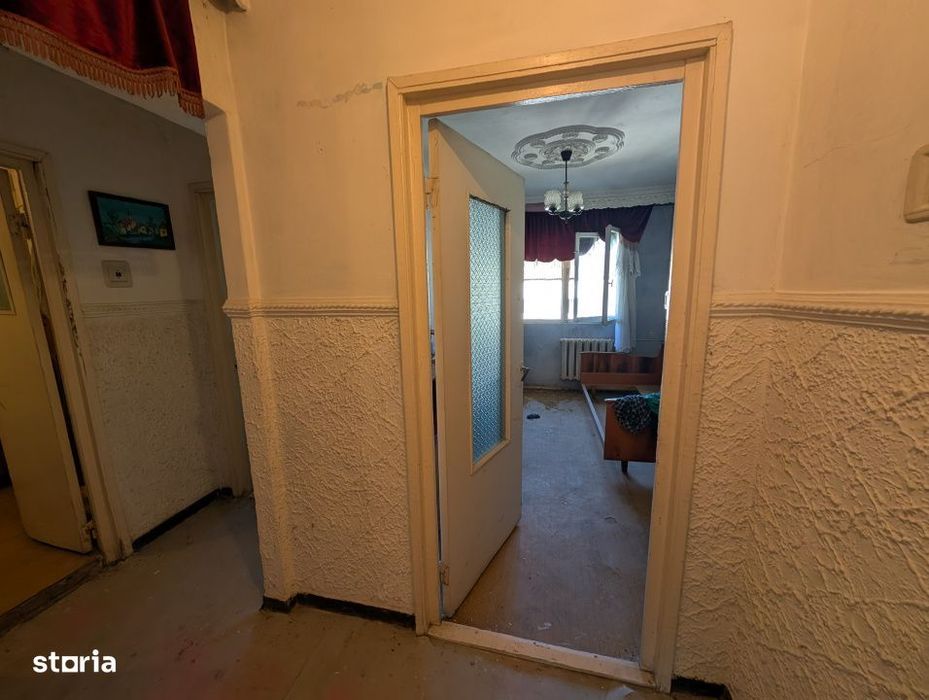Decomandat, 3 camere - spatios