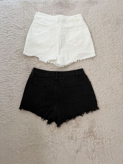 Дънкови къси гащи в бял и черен цвят