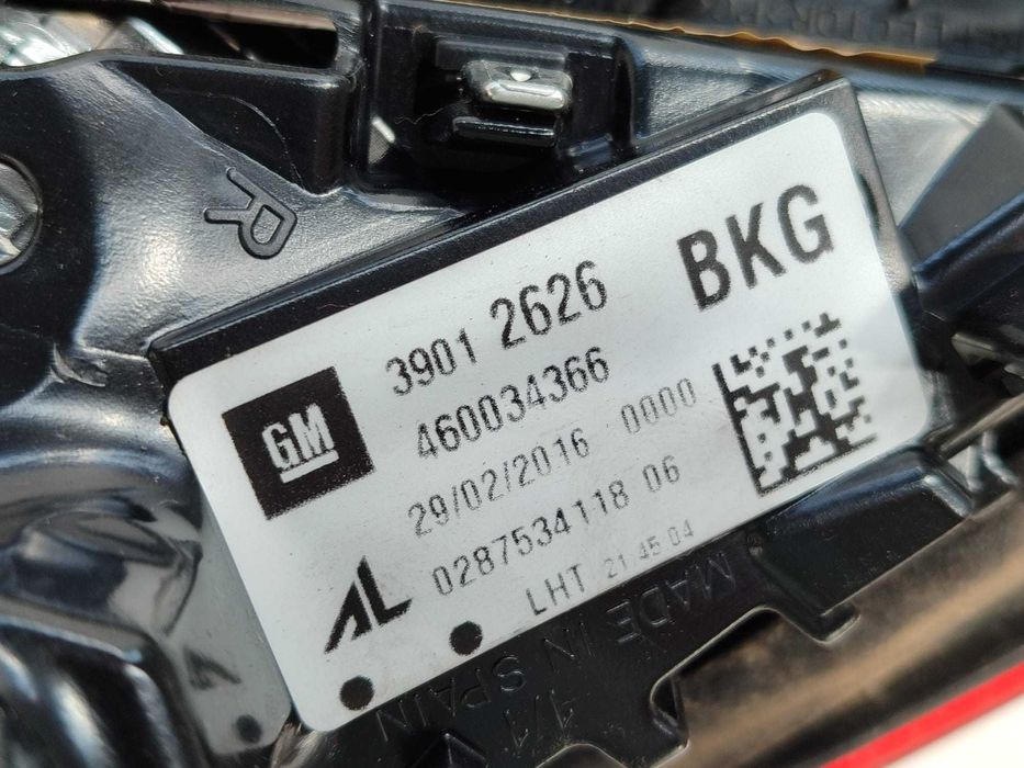 Stop dreaptă haion Opel Corsa E Hatchback 4 USI 2016 1.3 Diesel 2014-2019 Cod OEM: 39012626 (5G3)