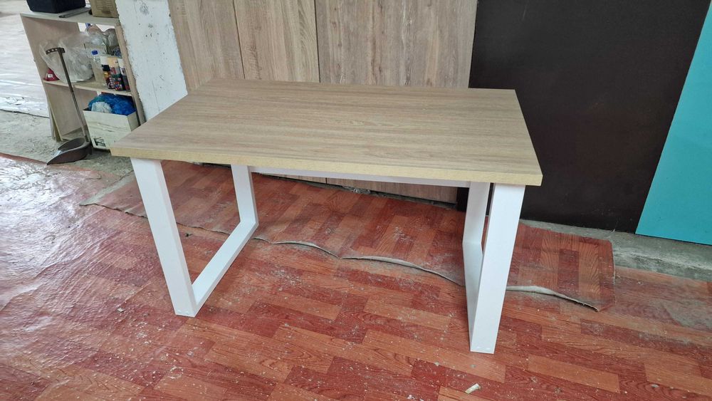 Продам столы офисные