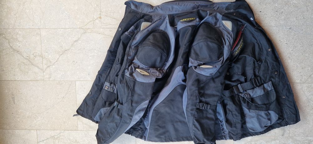 Vănd geacă moto XL și XXL