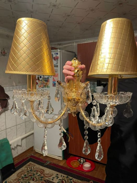 Срочно продам настенное бра не дорого