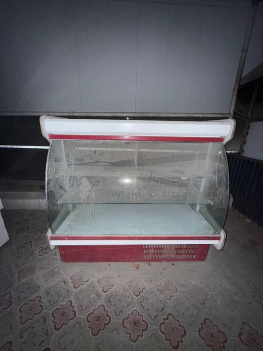 Холодильник-витрина для шашлыков