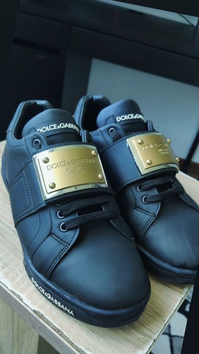 Vând adidași dolce Gabbana