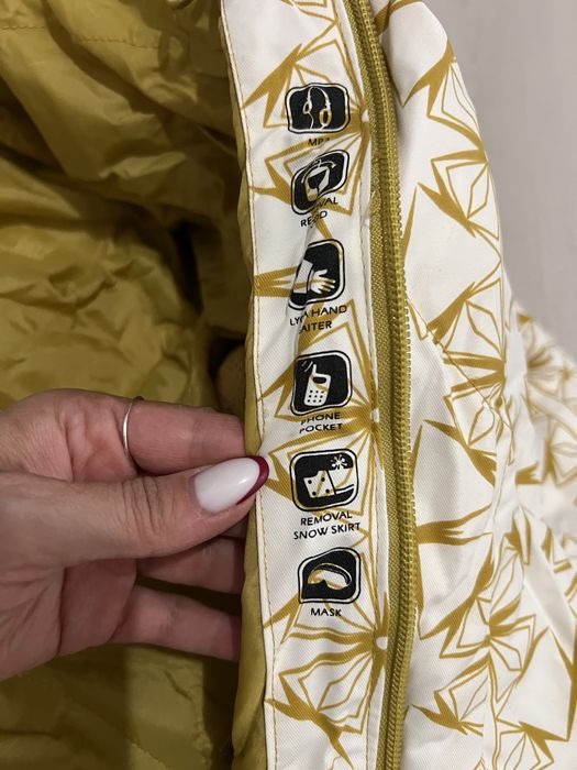 Pantaloni si geaca de schi/placa