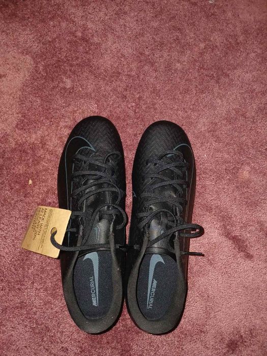 Бутонки и стоножки - оригинални нови