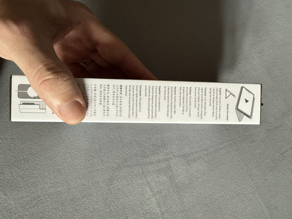 Husa BookBook originala - iPhone 15 MaxPro