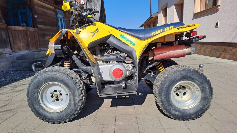 Vând sau schimb Can Am Bombardier, cu atv mai mare.